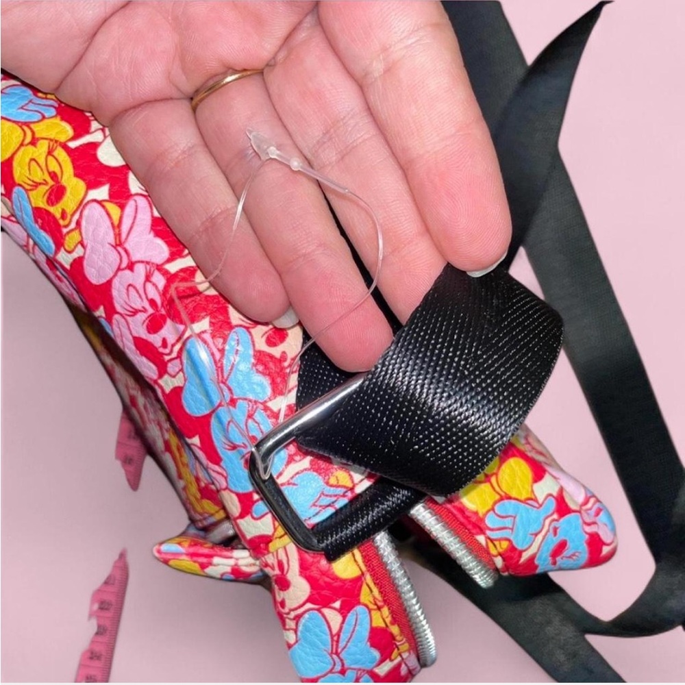 NWOT Buckle-Down Mini Mouse Disney Crossbody - Picture 15 of 15